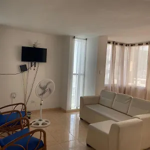 Comodo En Rodadero , Gaira Colombia