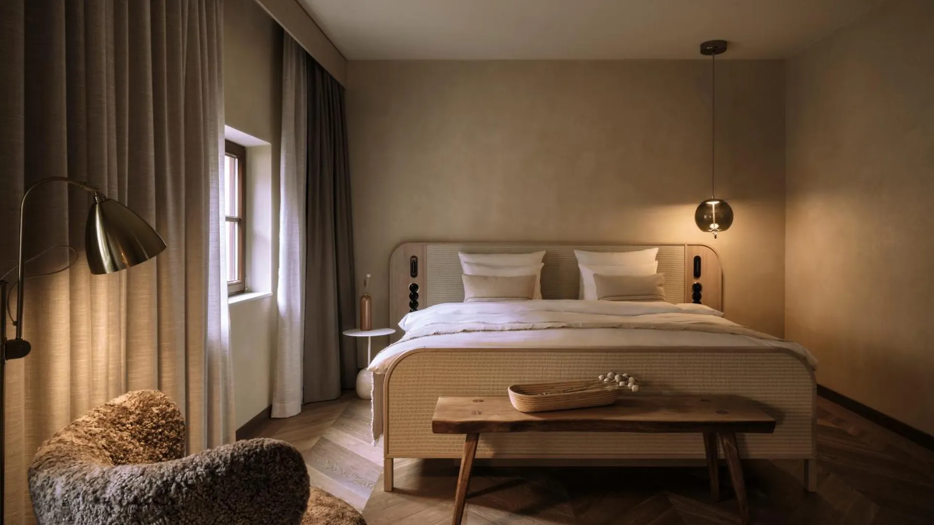 Platzl Hotel Munich 4*,