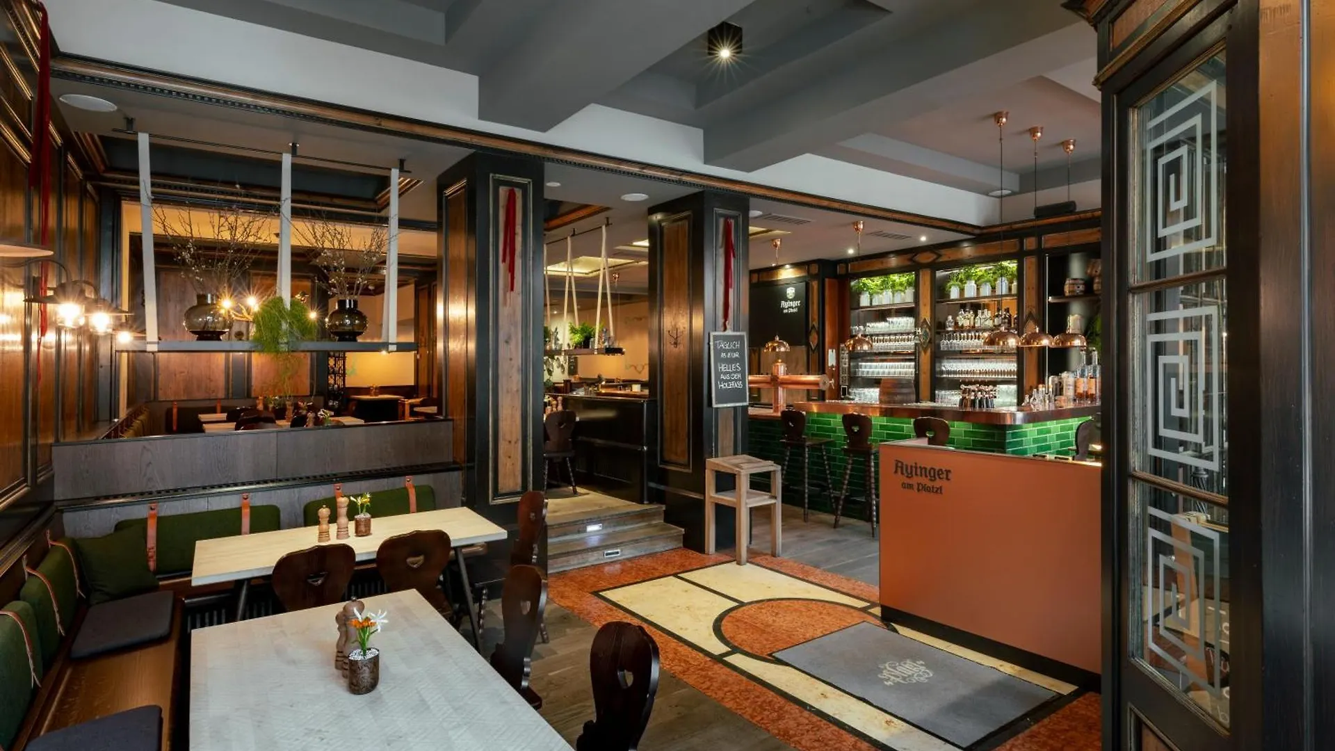 Platzl Hotel Mnichov 4*,  Německo